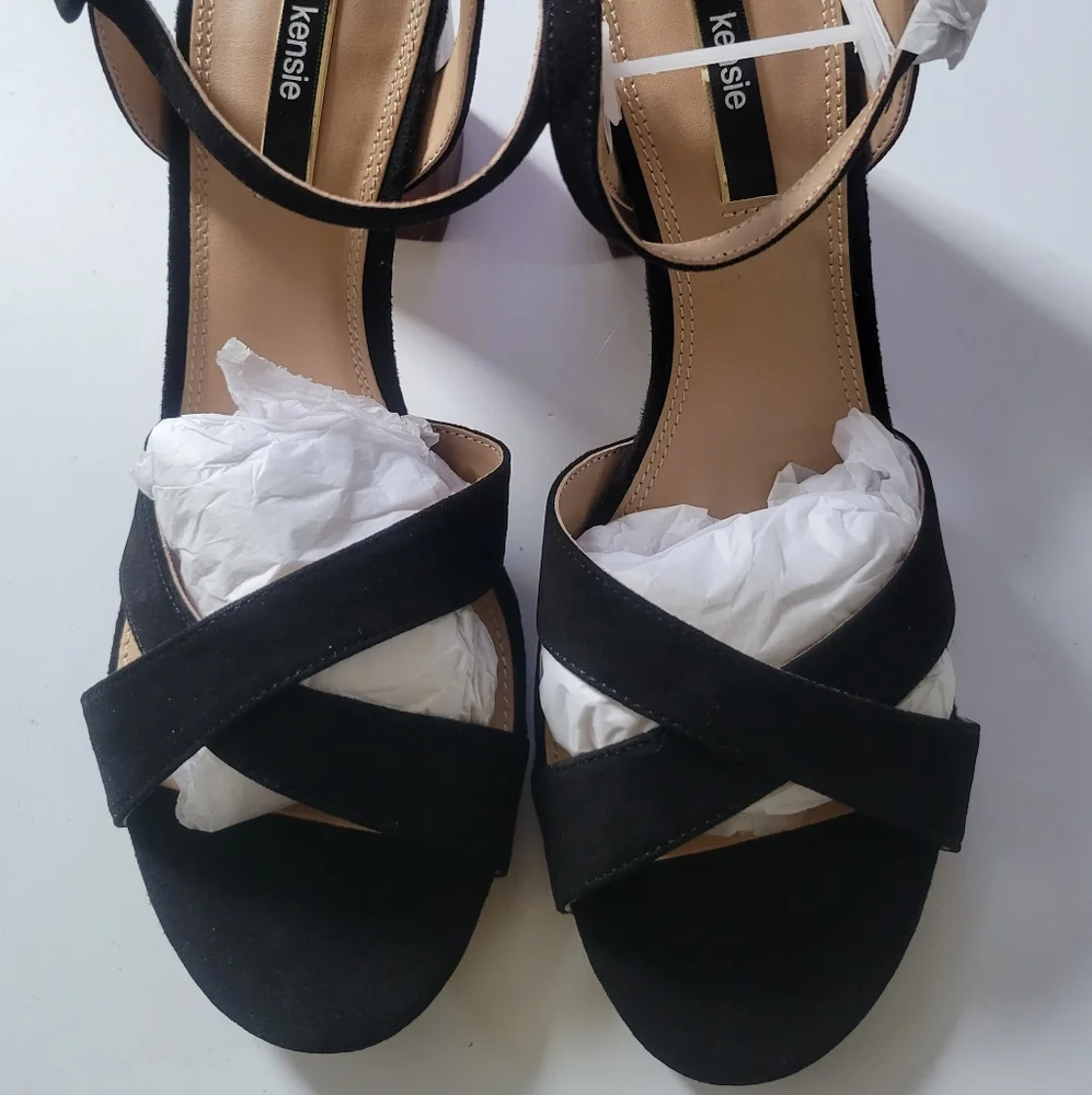 Kensie Exalia Black Suede Block Heel‎ Sandals – Women's Size 9